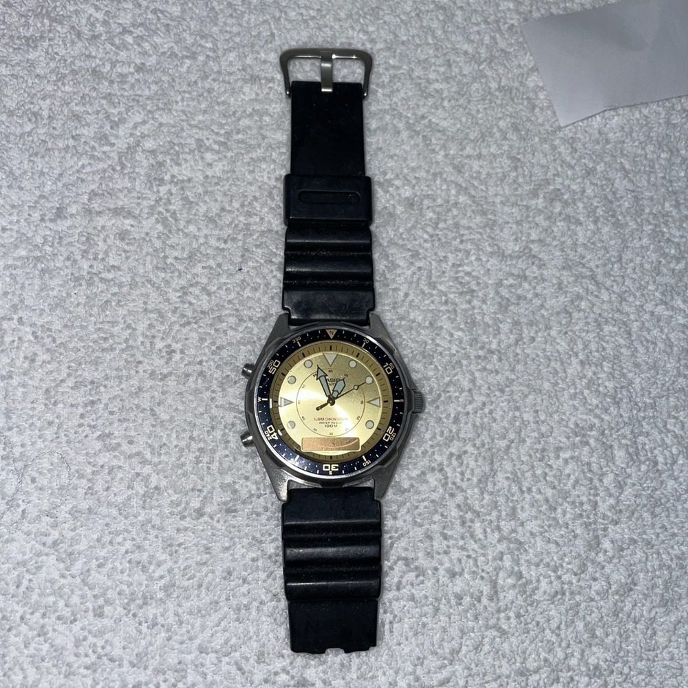 Vintage Casio AMW-3200 Arnie Chronograph Quartz Men's Watch  Needs Battery 6A